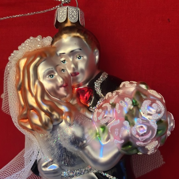 NWT Living Quarters Beaded, Veiled Bride and Groom Glass Ornament/Cake topper - Picture 2 of 6
